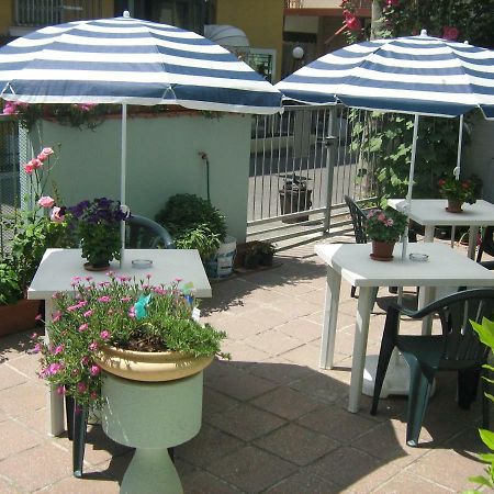 Sirenapop Concept B&B Rivazzurra Di Rimini Exteriér fotografie