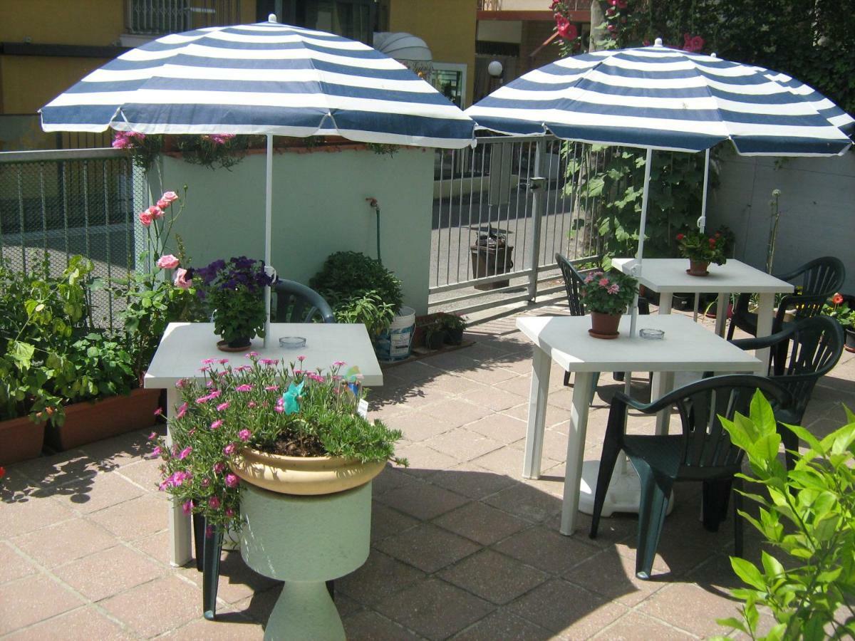 Sirenapop Concept B&B Rivazzurra Di Rimini Exteriér fotografie
