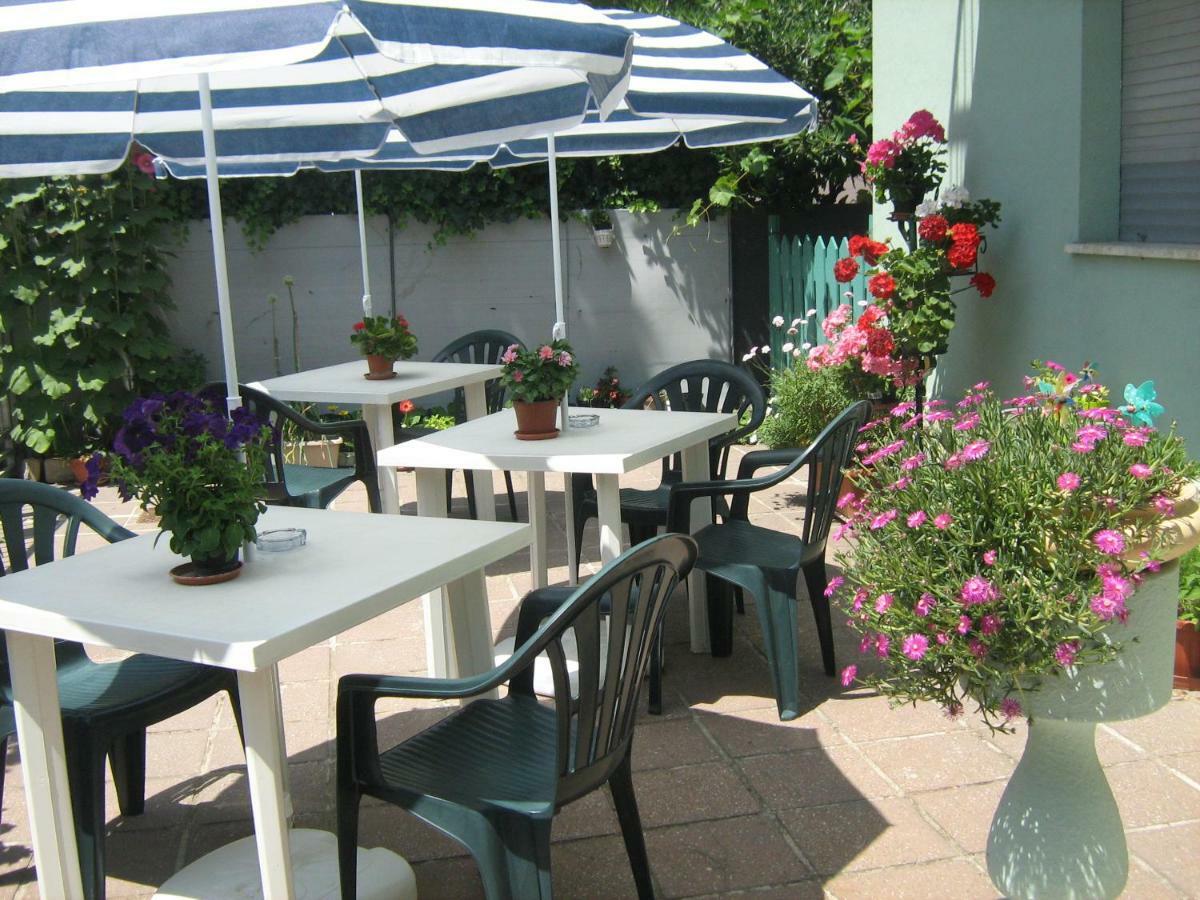 Sirenapop Concept B&B Rivazzurra Di Rimini Exteriér fotografie