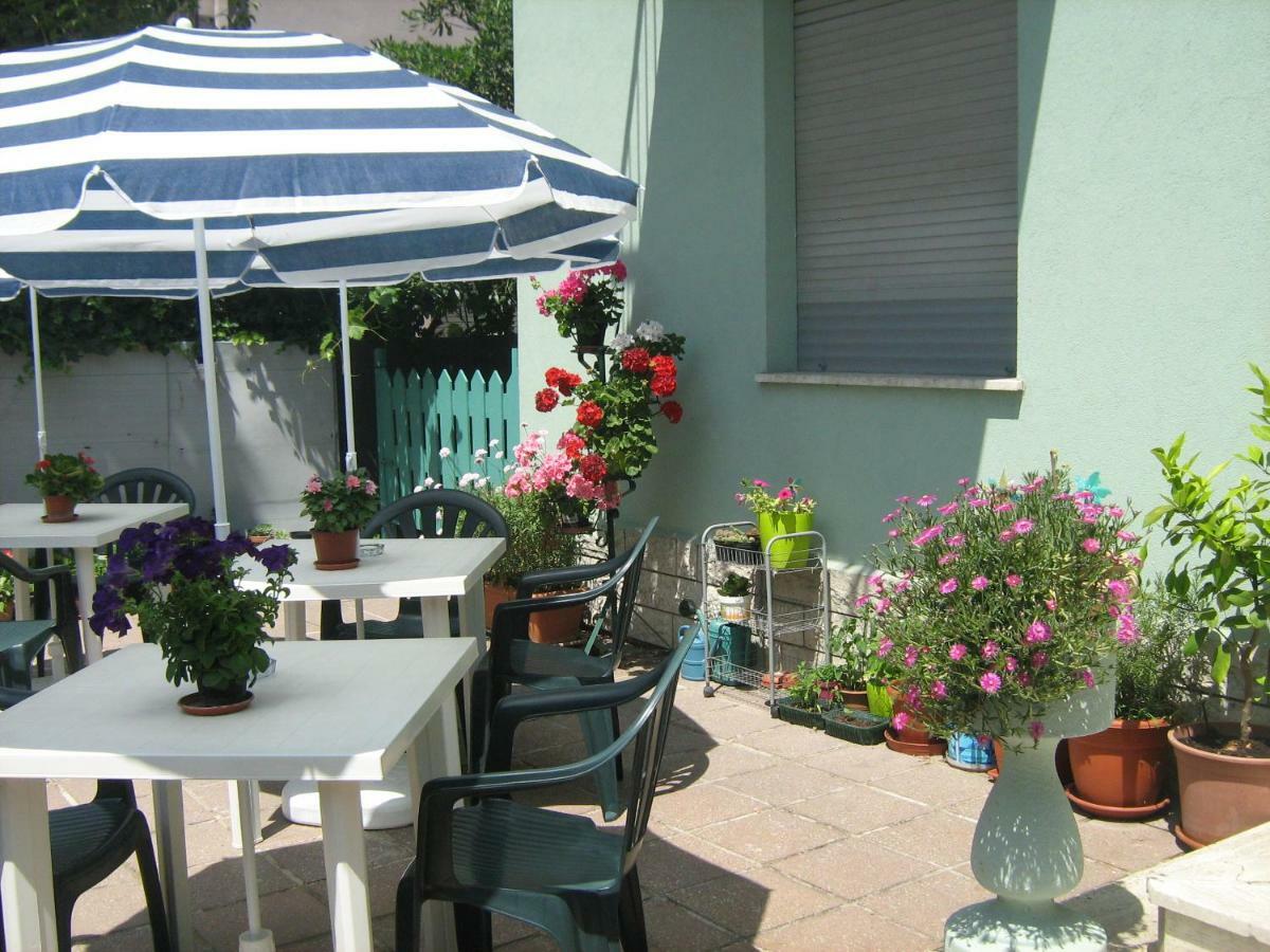 Sirenapop Concept B&B Rivazzurra Di Rimini Exteriér fotografie
